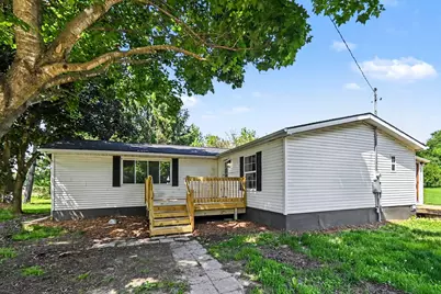 2795 S Bradley Road, Charlotte, MI 48813 - Photo 1