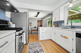 1077 Cricklewood St SW, Wyoming, MI 49509 - Photo 12