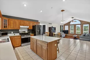 5569 S Corey Rd, Perry, MI 48872 - Photo 10