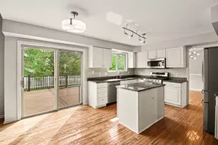 312 Redrock Ct, Ann Arbor, MI 48103 - Photo 4
