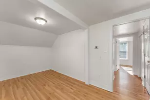 16 Leslie St, Mount Clemens, MI 48043 - Photo 4