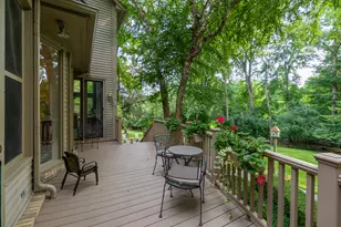 35700 Cross Creek N, Farmington Hills, MI 48331 - Photo 58