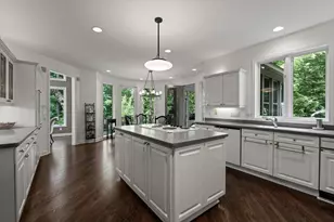 35700 Cross Creek N, Farmington Hills, MI 48331 - Photo 14