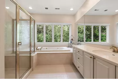 35700 Cross Creek N, Farmington Hills, MI 48331 - Photo 30