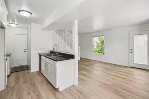 3124 Beechtree Ct, Lake Orion, MI 48360 - Photo 6