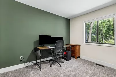 240 S Broton Road, Muskegon, MI 49442 - Photo 12