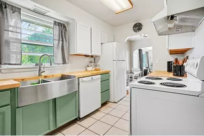 33150 Evelyn Avenue, Paw Paw, MI 49079 - Photo 8