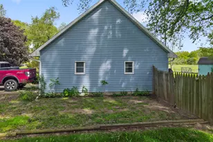5641 E Orchard St, Delton, MI 49046 - Photo 4