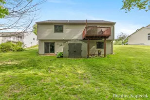 1663 Barnsley Ct SE, Lowell, MI 49331 - Photo 30