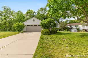 1663 Barnsley Ct SE, Lowell, MI 49331 - Photo 2