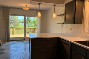 1261 Laurel View Dr, Ann Arbor, MI 48105 - Photo 10