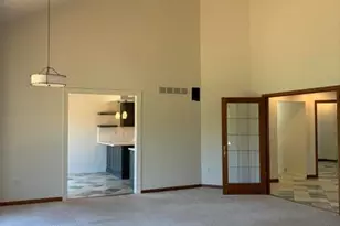 1261 Laurel View Dr, Ann Arbor, MI 48105 - Photo 8