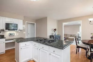 4923 Lexington Ct, Rochester, MI 48306 - Photo 14
