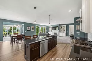 14052 Phoenix Pl, Holland, MI 49424 - Photo 8