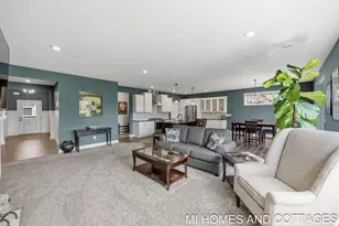 14052 Phoenix Pl, Holland, MI 49424 - Photo 6