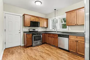 302 W Frank St, Kalamazoo, MI 49007 - Photo 8