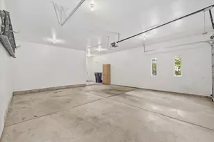 4387 Sunburst Ave, Waterford, MI 48329 - Photo 26
