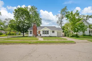 1440 Hickory St, Niles, MI 49120 - Photo 2