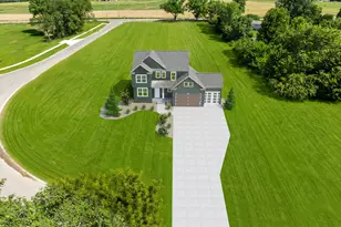 720 Sunfield Dr, Byron Center, MI 49315 - Photo 4