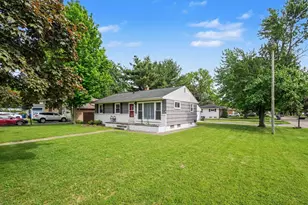 319 W North St, Paw Paw, MI 49079 - Photo 24