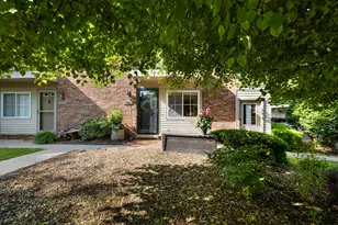 521 Longshore Dr, Ann Arbor, MI 48105 - Photo 40