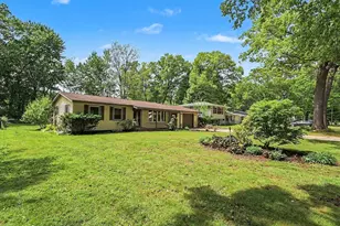 15131 Deremo St, Grand Haven, MI 49417 - Photo 2