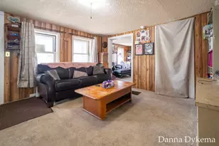 1236 Wieland Pl NW, Grand Rapids, MI 49504 - Photo 4
