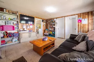 1236 Wieland Pl NW, Grand Rapids, MI 49504 - Photo 8