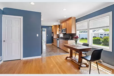 2142 Emerald Avenue NE, Grand Rapids, MI 49505 - Photo 12