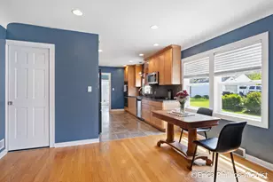 2142 Emerald Ave NE, Grand Rapids, MI 49505 - Photo 12