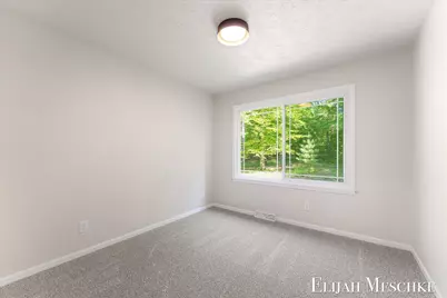 17610 Simmons Avenue NE, Cedar Springs, MI 49319 - Photo 32