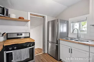 242 Matilda St NE, Grand Rapids, MI 49503 - Photo 16