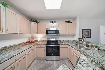 822 W Barrington Circle, Jackson, MI 49203 - Photo 8