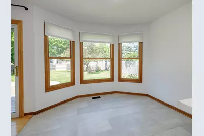 5736 Old Mission Street, Portage, MI 49024 - Photo 8