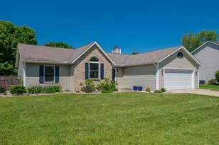 5736 Old Mission St, Portage, MI 49024 - Photo 2