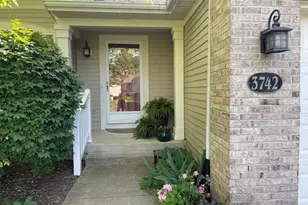 3742 Old Elm Dr SE, Kentwood, MI 49512 - Photo 2