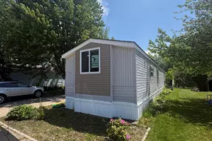 244 Piedmont Dr SE, Grand Rapids, MI 49548 - Photo 2