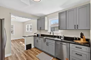 1047 Eastern Ave NE, Grand Rapids, MI 49503 - Photo 18