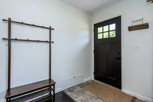 264 Leedy St, Coloma, MI 49038 - Photo 12