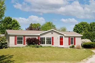 10810 S Orchard Way, Traverse City, MI 49684 - Photo 2