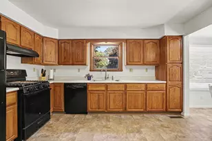 1306 27th St, Manistee, MI 49660 - Photo 6