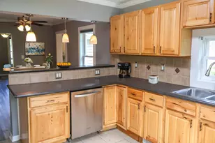 406 N Elm St, Three Oaks, MI 49128 - Photo 6