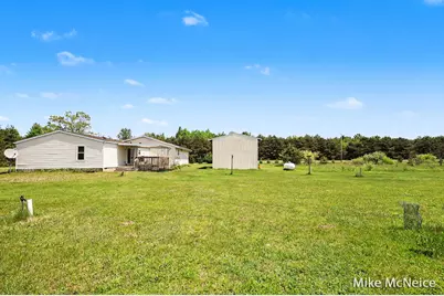 2079 W McMillan Road, Muskegon, MI 49445 - Photo 30