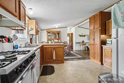 2079 W McMillan Road, Muskegon, MI 49445 - Photo 14