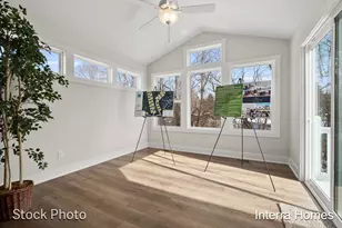 325 Round Hill Rd, Kalamazoo, MI 49009 - Photo 14