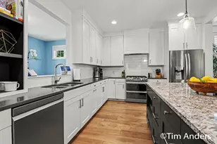 556 Greenwood Ave SE, Grand Rapids, MI 49506 - Photo 8