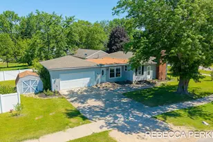 286 Dartmouth Ave, Holland, MI 49423 - Photo 1
