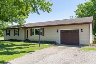 61214 Mary Lou Ln, Cassopolis, MI 49031 - Photo 4