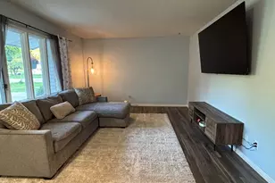 16124 Eskes St, Lansing, MI 48906 - Photo 8