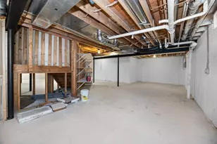 22273 Abington Dr, Farmington Hills, MI 48335 - Photo 44